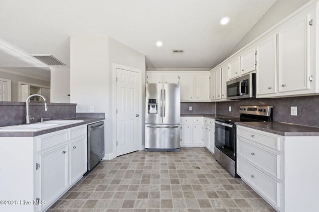 3675 Highland Drive, Ayden, NC 28513