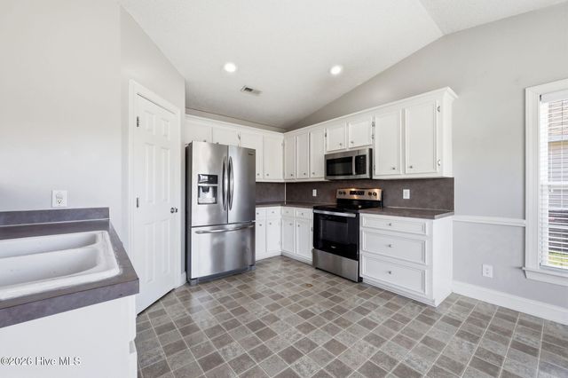 3675 Highland Drive, Ayden, NC 28513