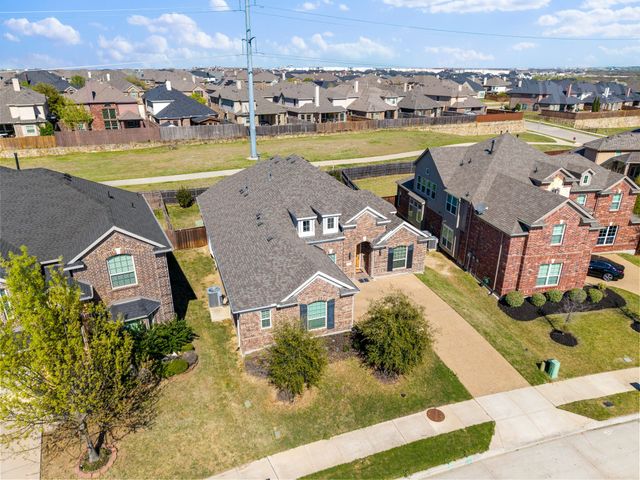 13921 Bluebell Drive, Little Elm, TX 75068
