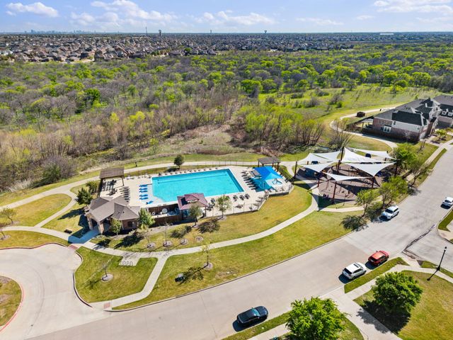 13921 Bluebell Drive, Little Elm, TX 75068