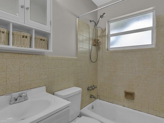 2036 19th Street 2, Vero Beach, FL 32960