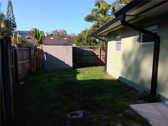 2036 19th Street 2, Vero Beach, FL 32960