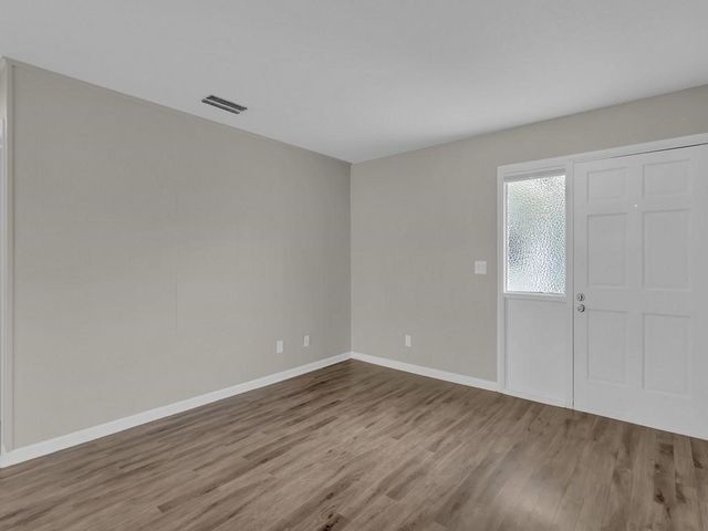 2036 19th Street 2, Vero Beach, FL 32960