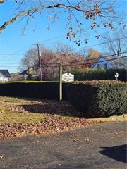 20 West Warwick Avenue 3, West Warwick, RI 02893