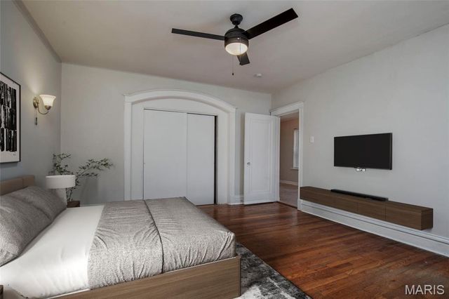 738 Kingsland Avenue, University City, MO 63130