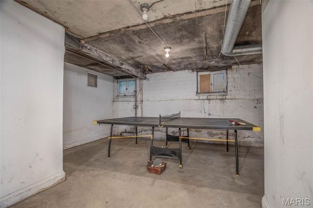 738 Kingsland Avenue, University City, MO 63130