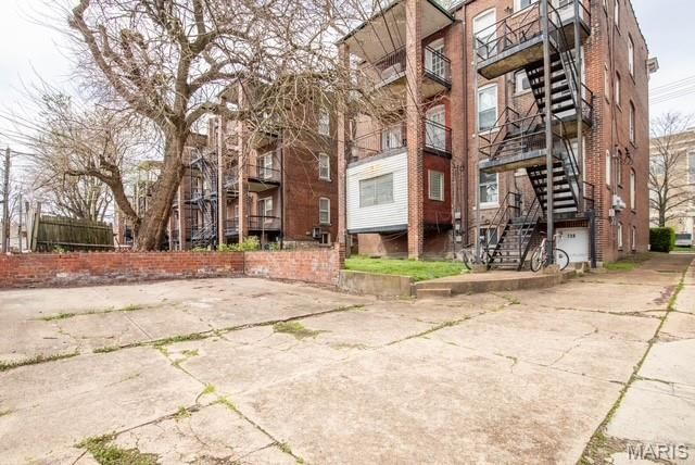 738 Kingsland Avenue, University City, MO 63130