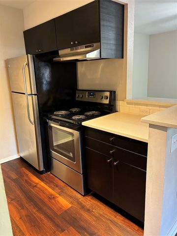 5201 Curzon Avenue 3, Fort Worth, TX 76107