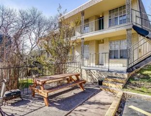 5201 Curzon Avenue 3, Fort Worth, TX 76107