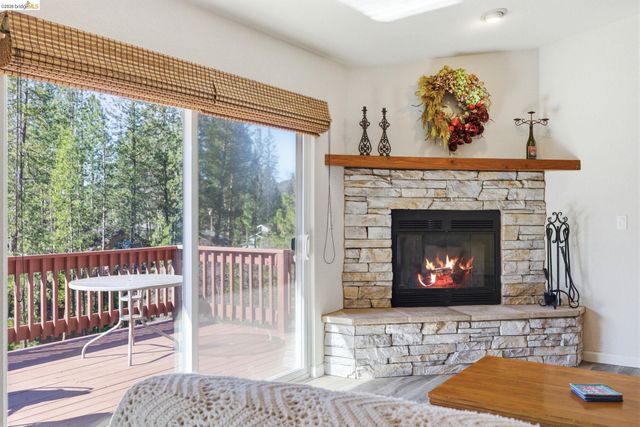 20024 Lower Skyridge Dr, Groveland, CA 95321