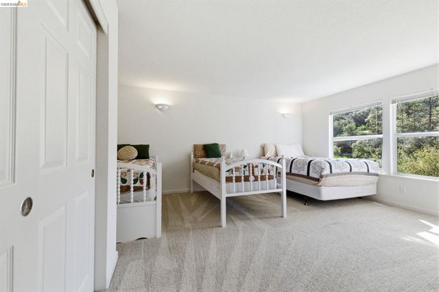 20024 Lower Skyridge Dr, Groveland, CA 95321