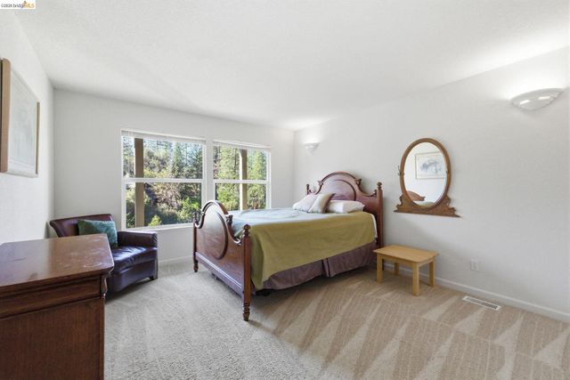 20024 Lower Skyridge Dr, Groveland, CA 95321