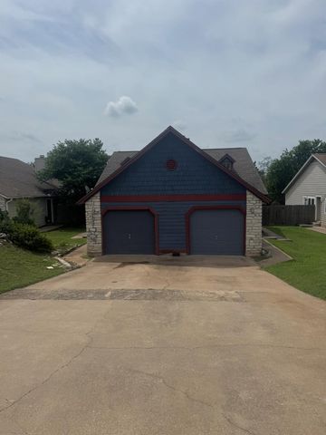 522 Cutty TRL B, Lakeway, TX 78734