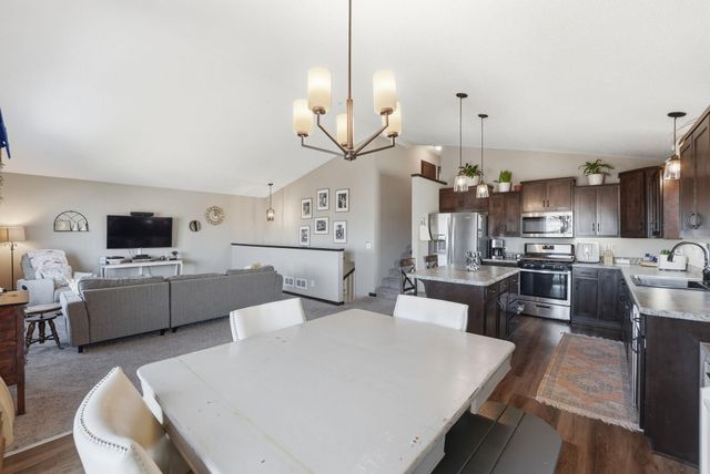 1545 18th Street NE, Sauk Rapids, MN 56379