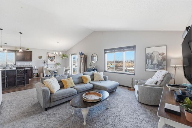 1545 18th Street NE, Sauk Rapids, MN 56379