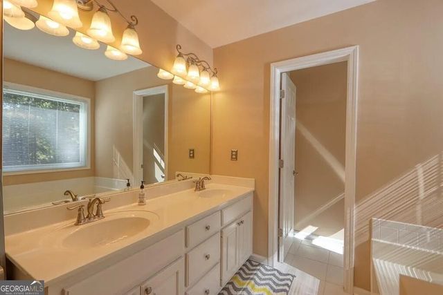 1737 Dacula Oaks Trail, Dacula, GA 30019