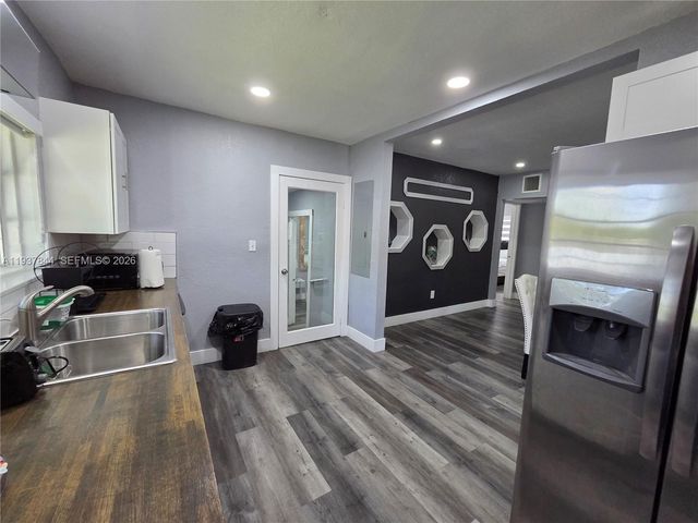 13895 NE 11th Avenue, North Miami, FL 33161