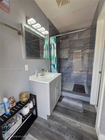13895 NE 11th Avenue, North Miami, FL 33161