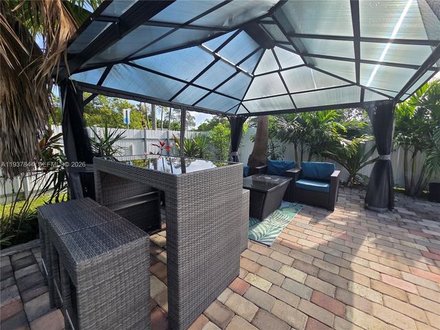 13895 NE 11th Avenue, North Miami, FL 33161