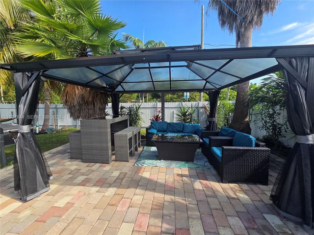 13895 NE 11th Avenue, North Miami, FL 33161