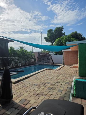 13895 NE 11th Avenue, North Miami, FL 33161