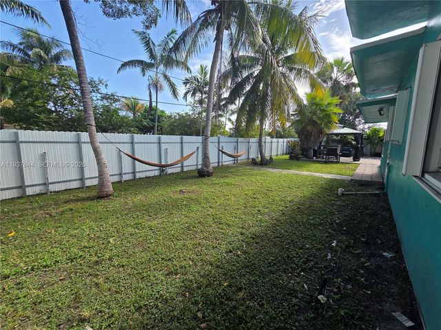 13895 NE 11th Avenue, North Miami, FL 33161