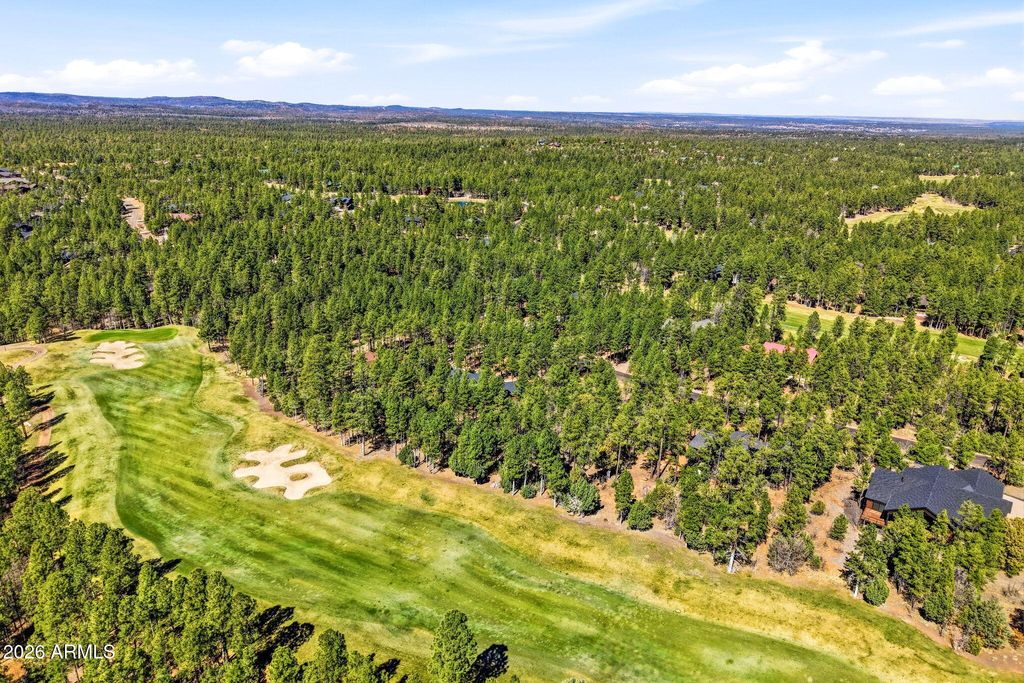 Image 8 of property listing at 3581 W SENNA Lane W 247, Show Low, AZ 85901