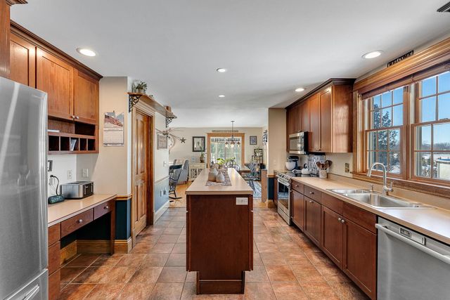 61 Campbell Bay Road, Swanton, VT 05488