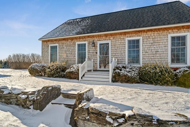 61 Campbell Bay Road, Swanton, VT 05488