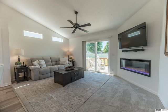 11117 Craig Street, Omaha, NE 68142