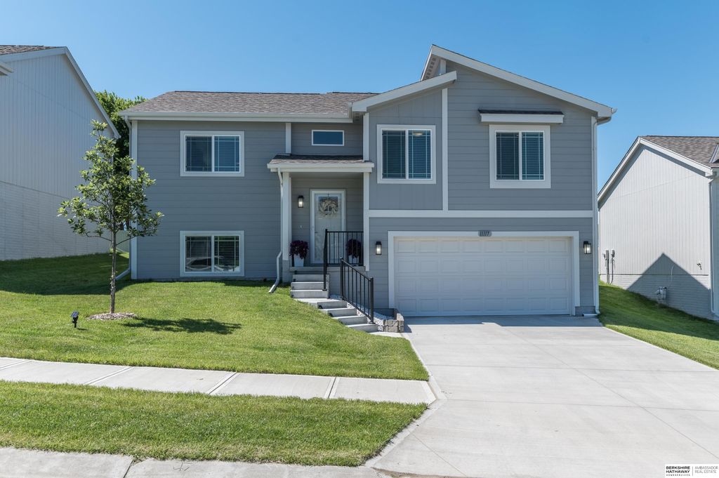 11117 Craig Street, Omaha, NE 68142