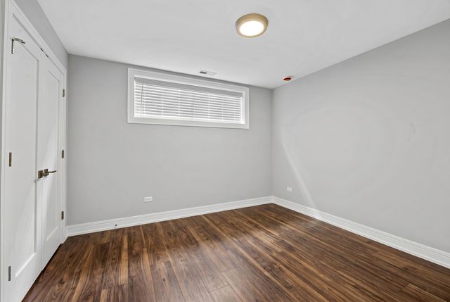 3225 S Shields Avenue, Chicago, IL 60616