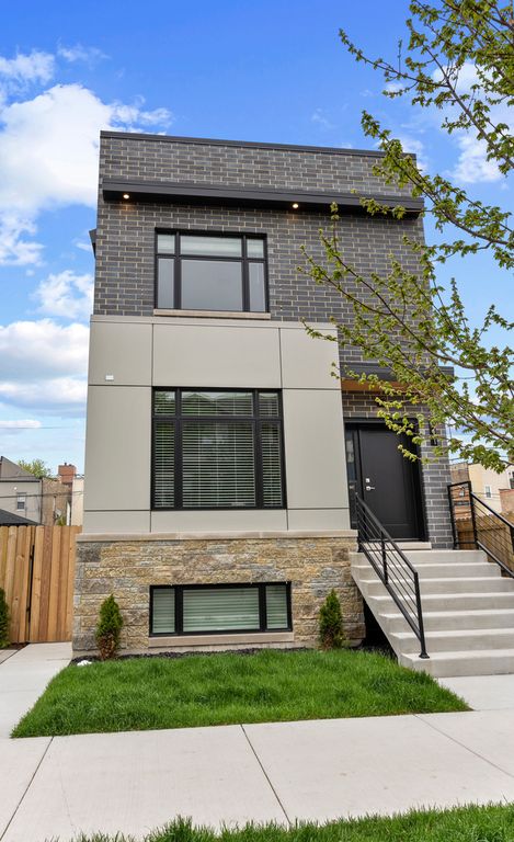 3225 S Shields Avenue, Chicago, IL 60616 — photo 2