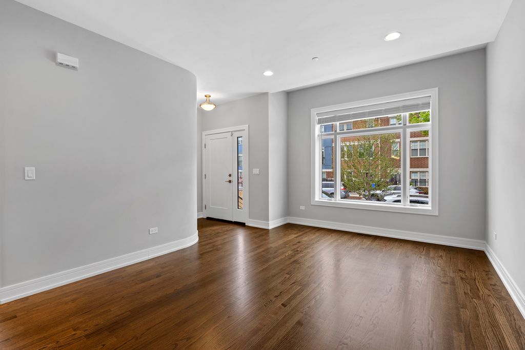 3225 S Shields Avenue, Chicago, IL 60616 — photo 5