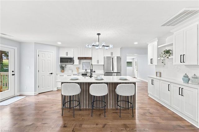 1301 watson Avenue, Winston-salem, NC 27103