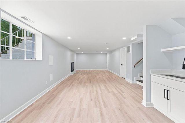 1301 watson Avenue, Winston-salem, NC 27103