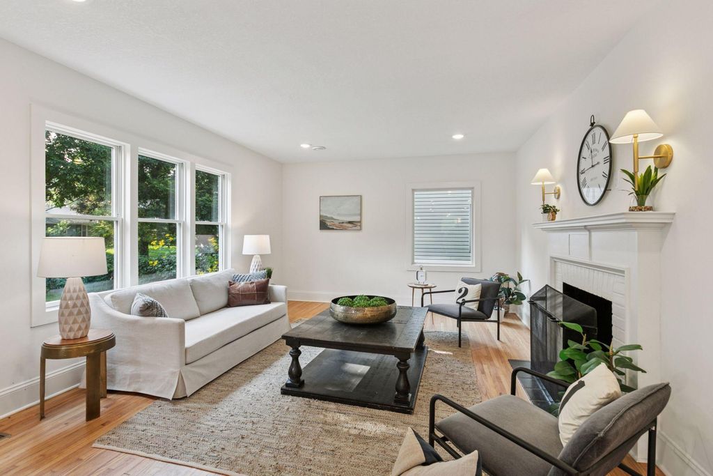 2930 Salem Avenue, Saint Louis Park, MN 55416