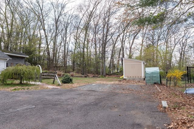 52 Lakeview Street, Southwick, MA 01077