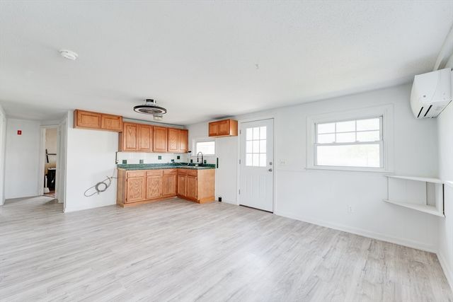 52 Lakeview Street, Southwick, MA 01077