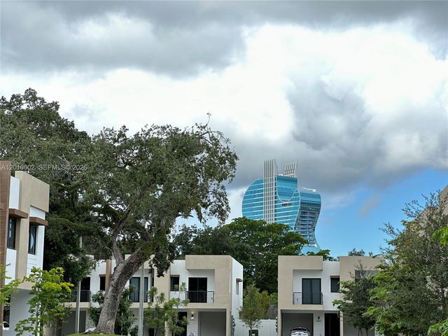 5481 W Oak Way 5481, Dania Beach, FL 33314