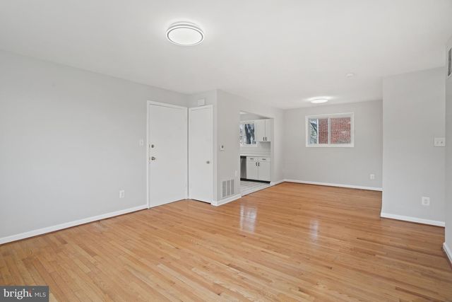 1138 N STAFFORD ST, Arlington, VA 22201