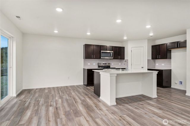 1421 Salzer Creek Loop, Centralia, WA 98531