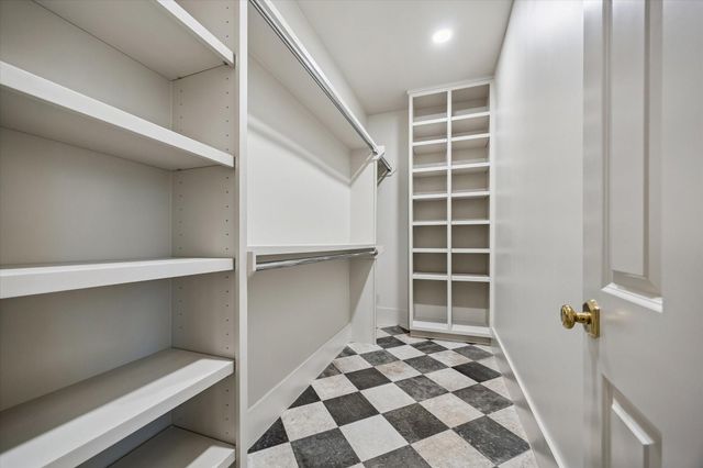 1635 Harvard Street, Houston, TX 77008