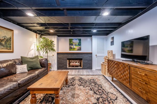 332 Normandy Road, Royal Oak City, MI 48073
