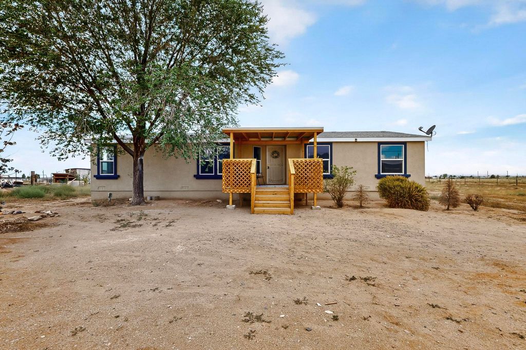 1 DERECHO Road, Los Lunas, NM 87031