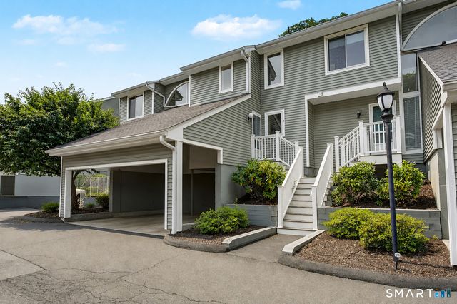 9 Glen Ridge 9, Wilton, CT 06897
