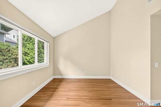 9 Glen Ridge 9, Wilton, CT 06897
