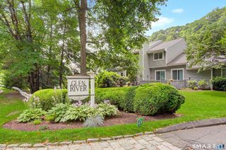 9 Glen Ridge 9, Wilton, CT 06897
