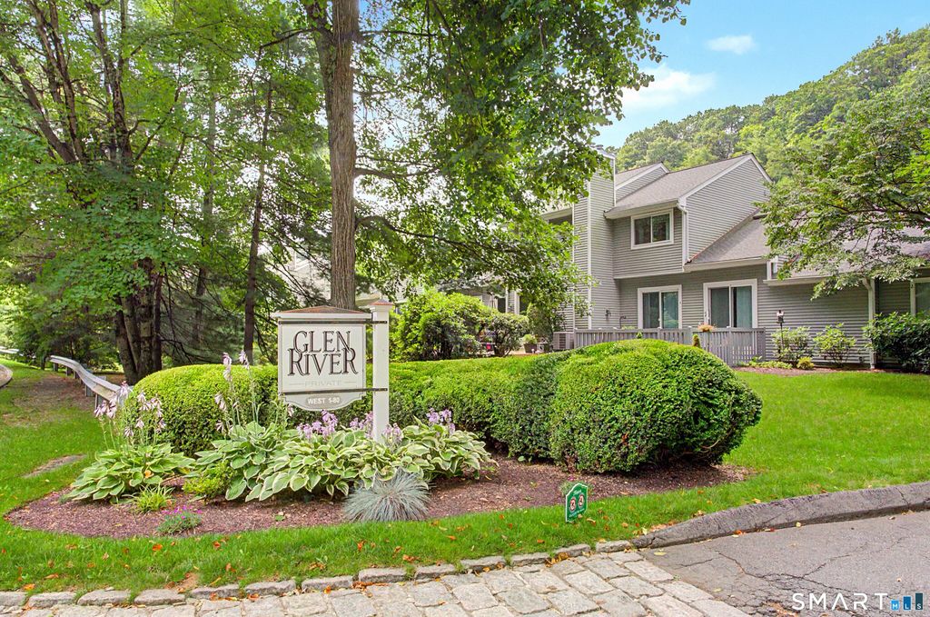 9 Glen Ridge 9, Wilton, CT 06897