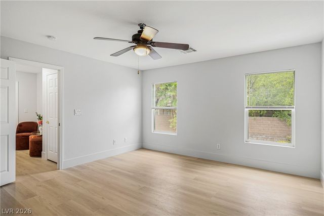 537 Lacabana Beach Drive, Las Vegas, NV 89138
